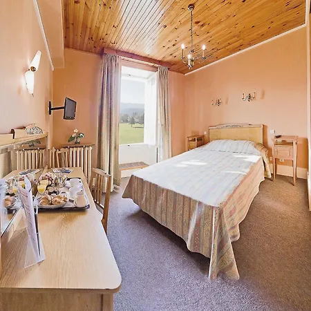 Western Grand De Paris &