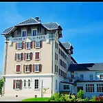Western Grand De Paris &