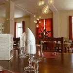 Western Grand De Paris & Otel Villard-de-Lans