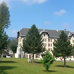 Western Grand De Paris &