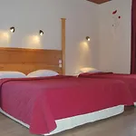 Western Grand De Paris & Otel 3*