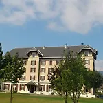 Western Grand De Paris &
