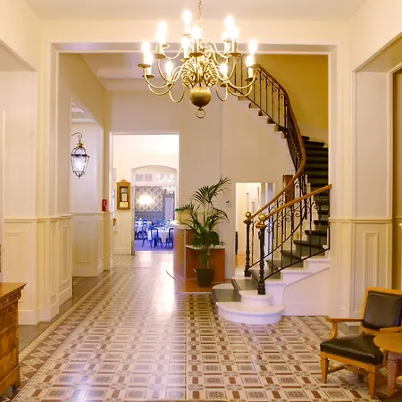 Western Grand De Paris &
