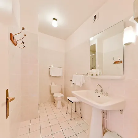 Hotel Western Grand De Paris & Villard-de-Lans