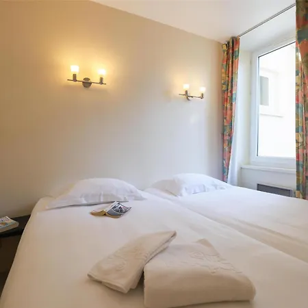 Western Grand De Paris &