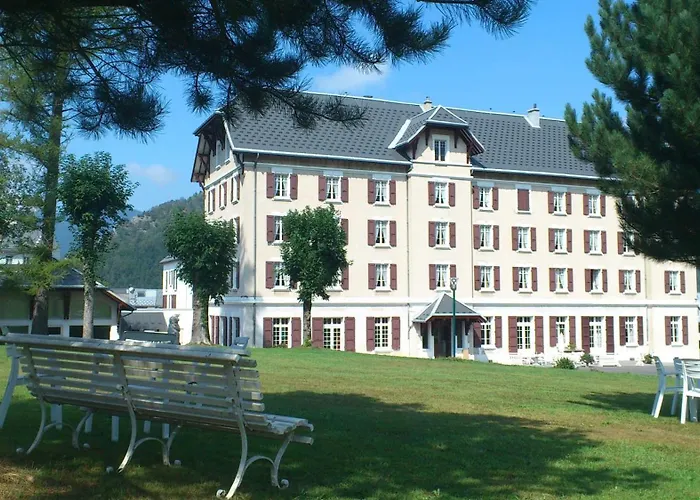 Western Grand De Paris &