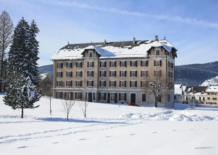Отель Western Grand De Paris & 3*