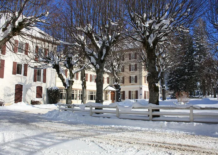 Western Grand De Paris &