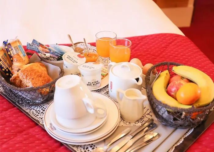 Отель Western Grand De Paris &