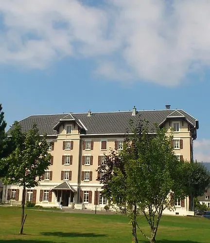 Western Grand De Paris &